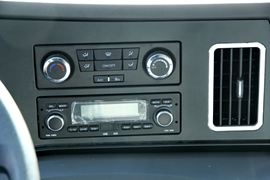 途V&nbsp;牵引车驾驶室                                               图片