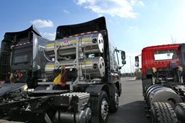 途V&nbsp;牵引车底盘                                                图片