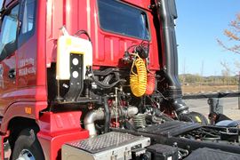 欧曼ETX&nbsp;牵引车外观                                                图片