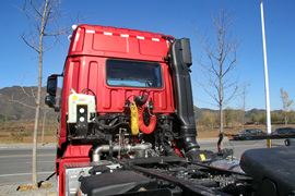 欧曼ETX&nbsp;牵引车外观                                                图片