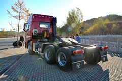 福田 欧曼ETX 6系重卡 400马力 6X4牵引车(BJ4253SNFKB-XG)