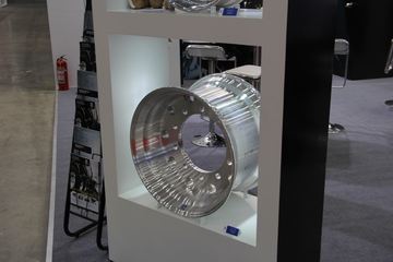 美铝 22.5x13.00 大宽胎铝合金车轮(编号：833520)