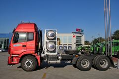 福田 欧曼ETX 6系重卡 380马力 6X4 LNG牵引车(BJ4253SMFCB-4)