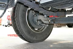 东风柳汽 乘龙M3中卡 160马力 4X2 6.75米载货车底盘(LZ1161M3AAT)