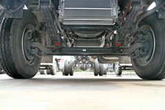 东风柳汽 乘龙M3中卡 160马力 4X2 6.75米载货车底盘(LZ1161M3AAT)