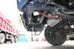 东风柳汽 乘龙M3中卡 160马力 4X2 6.75米载货车底盘(LZ1161M3AAT)