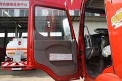 东风柳汽 乘龙M3中卡 270马力 4X2 6.75米载货车底盘(LZ2265M3AAT)