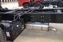 三环十通 昊龙中卡 210马力 6X2 7.2米栏板载货车(STQ1250L15Y4D24) 三环十通 昊龙中卡 210马力 6X2 7.2米栏板载货车(STQ1250L15Y4D24)