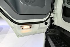 江淮帅铃 威司达W530中卡 165马力 4X2 6.75米栏板载货车底盘(HFC1121P70K1E1)