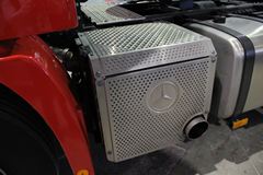 奔驰 Actros重卡 440马力 6X2牵引车(型号2644)