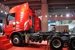 上汽红岩 杰狮重卡 畅途版 430马力 6X4牵引车