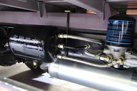 瑞越&nbsp;载货车底盘                                                图片