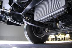 四川现代 瑞越 100马力 3.9米排半栏板轻卡(CNJ1040ZP33M)