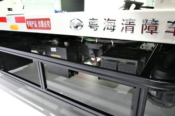 ���� ˧��Q3 120���� 4X2 ���ϳ�(խ�����)ͼƬ