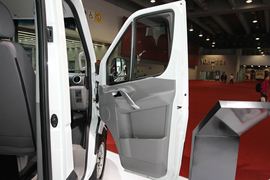 星锐&nbsp;VAN/轻客驾驶室图片