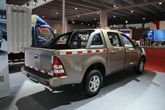 福田 拓陆者B 2.8L柴油 95马力 两驱 双排皮卡