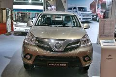 福田 拓陆者B 2.8L柴油 95马力 两驱 双排皮卡