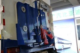 东风柳汽底盘&nbsp;扫路车外观图片