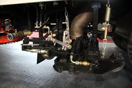 东风柳汽底盘&nbsp;扫路车底盘图片