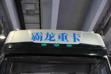 东风柳汽 乘龙M5重卡 400马力 6X4牵引车(LZ4251H5DB)外观图片