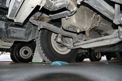东风柳汽 乘龙M5重卡 400马力 6X4牵引车(玉柴M3)(LZ4251QDCA)