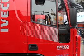 杰狮&nbsp;粉粒物料运输车外观图片