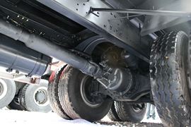 杰狮&nbsp;粉粒物料运输车底盘图片