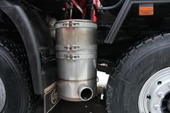 上汽红岩 杰狮C100 390马力 8X4 粉粒物料运输车