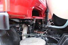 上汽红岩 杰狮C100 390马力 8X4 粉粒物料运输车