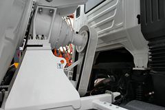 上汽红岩 杰狮 350马力 6X4 混凝土搅拌车(TG5252GJBCQD)