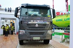 中国重汽 HOWO-T7H 400马力 8X4混凝土搅拌车(凌宇牌)(CLY5317GJB7)