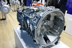 法士特C16JSDQXL220TA 16挡 手动挡变速箱