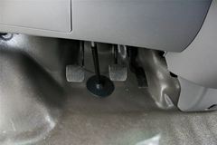 东风股份 御风 136马力 封闭厢式货车