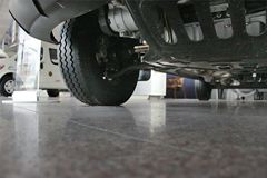 东风股份 御风 136马力 封闭厢式货车