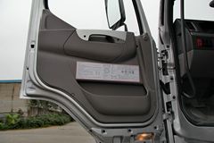 东风柳汽 乘龙M7重卡 高速版 430马力 6X4牵引车(潍柴)(LZ4251QDCA)