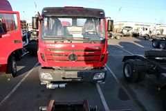 北奔 NG80系列重卡 300马力 6X4 8米LNG载货车底盘(ND1250BG5J6Z00)