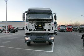 NG80&nbsp;牵引车外观                                                图片