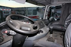 北奔 V3重卡 420马力 6X4 牵引车(ND42502B34J7)