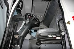 北奔 V3重卡 420马力 6X4 牵引车(ND42502B34J7)