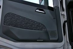 北奔 V3重卡 420马力 6X4 牵引车(ND42502B34J7)
