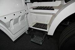 北奔 V3重卡 420马力 6X4 牵引车(ND42502B34J7)