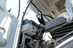北奔 NG80系列重卡 300马力 4X4 6.2米越野载货车(ND2163E48J)