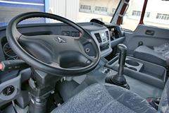 北奔 NG80系列重卡 336马力 8X4 9米载货车(ND1316D41J)