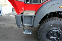 北奔 NG80系列重卡 336马力 8X4 9米载货车(ND1316D41J)