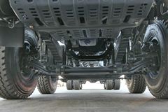 北奔 NG80系列重卡 336马力 8X4 9米载货车(ND1316D41J)