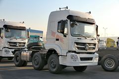 北奔 V3M重卡 340马力 6X2 牵引车(ND4240L23J7Z00)