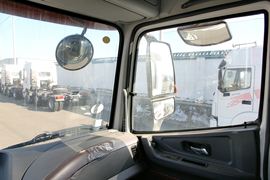 北奔V3M&nbsp;牵引车驾驶室                                               图片