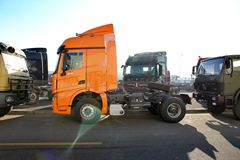 北奔V3重卡 336马力 4X2 牵引车(ND4181A35J)(出口版)