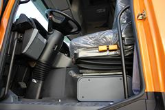 北奔V3重卡 336马力 4X2 牵引车(ND4181A35J)(出口版)