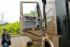 东风商用车 天龙旗舰KX 480马力 6X4 AMT自动挡牵引车(高配)(DFH4250C)